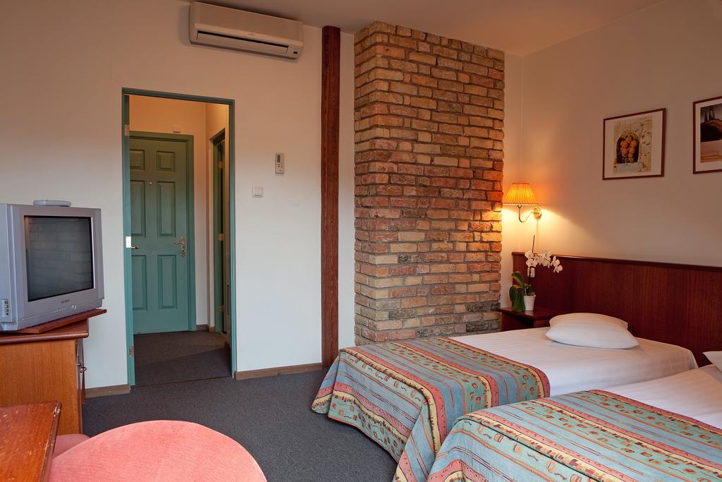 Art Hotel Laine รีกา ภายนอก รูปภาพ